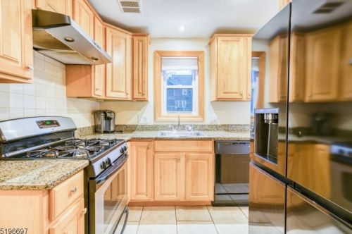 93 Chetwood Ter, Fanwood NJ  07023-1502 exterior