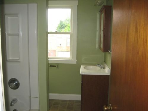 1713 6th Ave, Beaver Falls PA  15010-4008 exterior