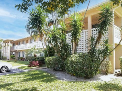 1650 18th Ave, Delray Beach, FL 33445-7468