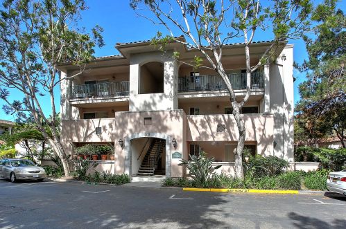 240 Por La Mar Cir, Santa Barbara, CA 93103-3785