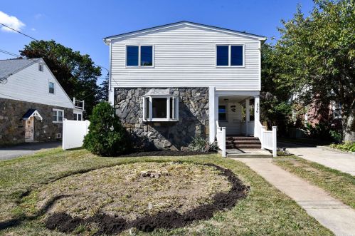 2380 Bellmore Ave, North Bellmore, NY 11710-5629