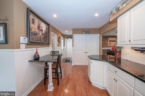 614 Westwind Dr, Berwyn PA  19312-1144 exterior