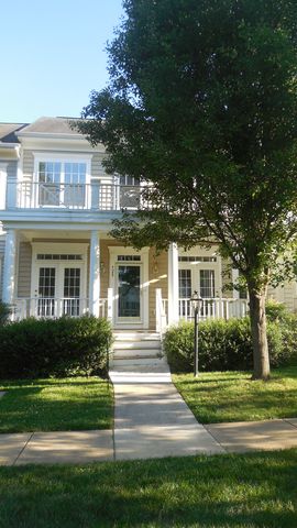 528 Gentlewood Sq, Purcellville, VA 20132-3398