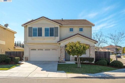 2117 Truman Ln, Oakley, CA 94561-3991