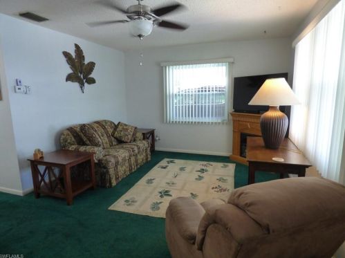 5 Meadow Rue Ct, Lehigh Acres FL  33936-7303 exterior