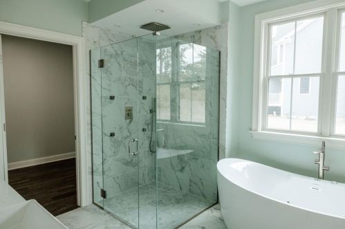 10 Woodward Rd, Lincoln RI  02865-4917 exterior