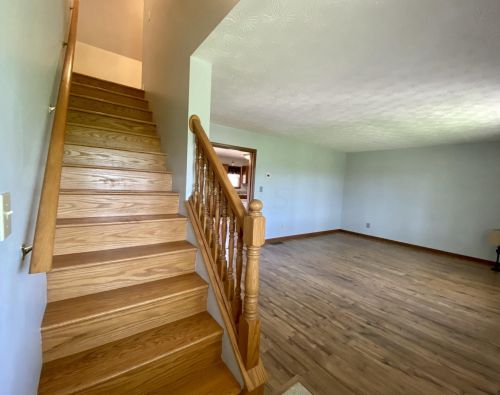 8441 Dunham Rd, Mount Vernon OH  43050-8572 exterior
