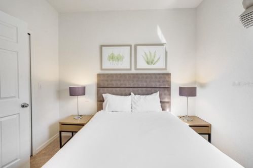 2736 Coupe St, Kissimmee FL  34746-7120 exterior