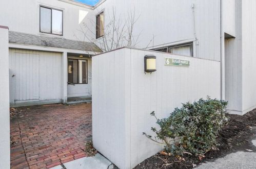 6 Sugar Maple Ln, Ridgefield, CT 06877-3347