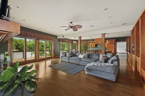 48 Shore Rd, Mountain Lakes NJ  07046-1523 exterior