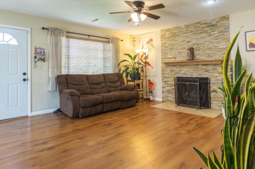 244 San Antonio Dr, Greenfield CA  93927-5421 exterior