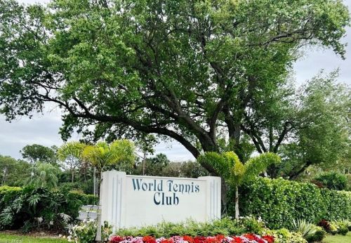 3323 Olympic Dr, Naples FL  34105-6660 exterior