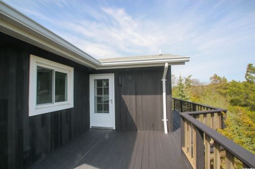 1225 Leeton Dr, Southold NY  11971-2520 exterior