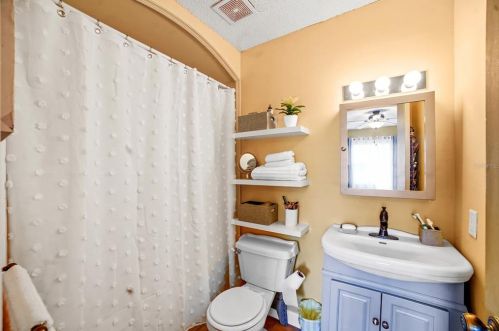 1742 Talmadge St, Deland FL  32724-8729 exterior