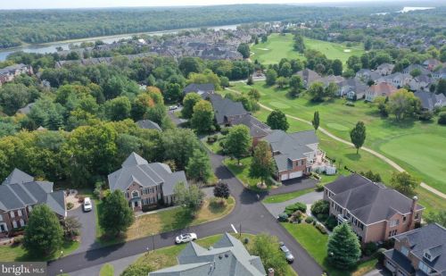 43530 Butler Pl, Leesburg VA 20176-7428 exterior