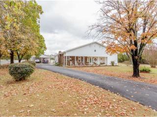 3614 Graphic Rd, Alma, AR 72921-8362