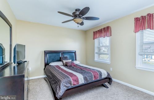 6203 Locust Ln, Navy Sup Dpt PA 17050-1975 exterior