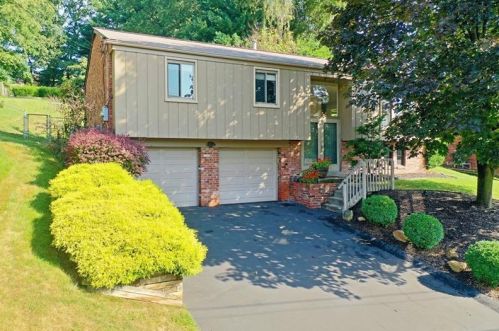 508 Northview Dr, Glenshaw, PA 15116-1926