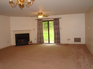 3846 Steppes Ct, Falls Church VA  22041-3633 exterior