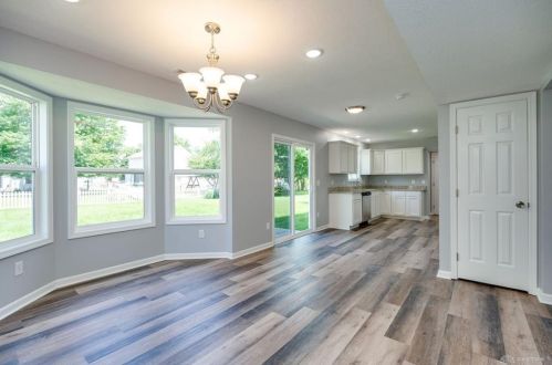 2736 Greystoke Dr, Xenia OH 45385-5719 exterior