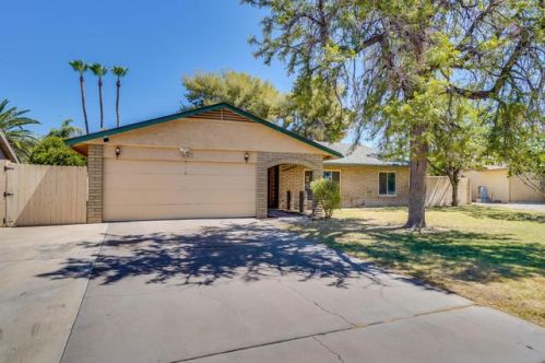 8354 58th Ave, Glendale, AZ 85302-5916