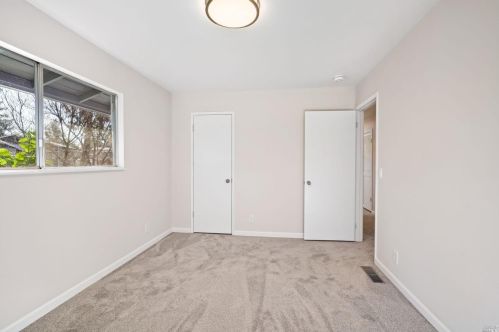 930 Live Oak Ave, Ukiah CA  95482-3733 exterior