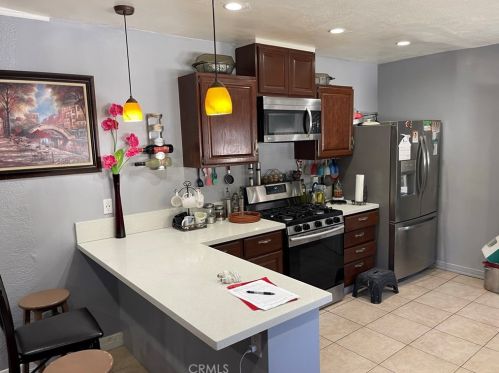 4305 Lugo Ave, Lynwood CA  90262-3818 exterior