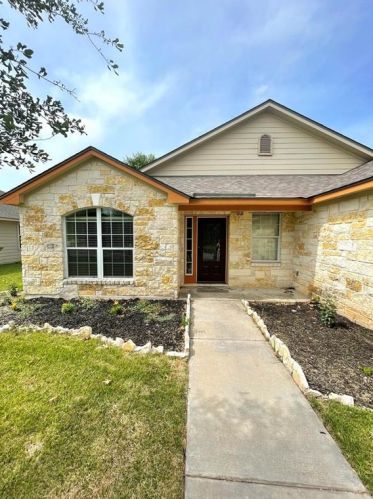 7726 Pebble Creek Dr, Georgetown TX  78628-3723 exterior