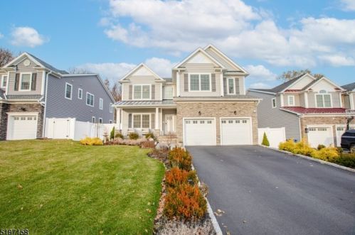 58 Durrell St, Verona, NJ 07044-1722