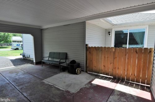 5 Oak Ave, Browns Mills NJ  08015-3215 exterior