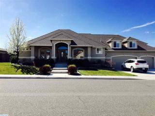 475 Cherry Blossom Loop, Richland WA  99352-7851 exterior