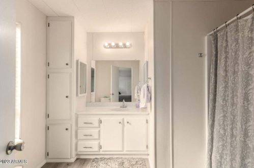 7218 41st St, Phoenix AZ  85042-6302 exterior