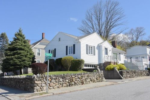 23 Tudor Ave, Lawrence, MA 01841-3243