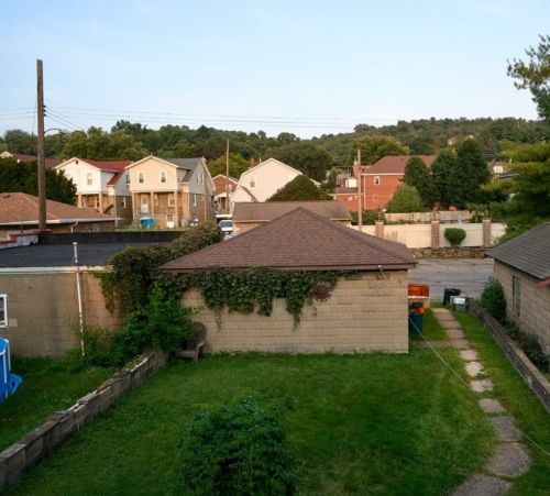 1116 Duss Ave, Ambridge PA  15003-1955 exterior