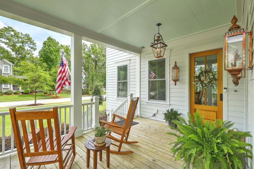 1521 Lindsey Creek Dr, Mount Pleasant SC  29466-8393 exterior