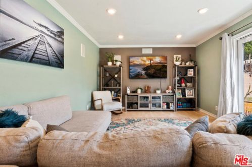 2216 Electra Ave, Simi Valley CA  93065-1720 exterior