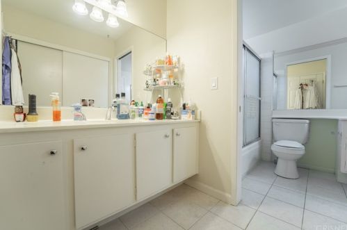 29000 Gladiolus Dr, Santa Clarita CA  91387-1828 exterior