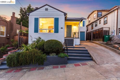 4001 Barner Ave, Oakland, CA 94602-3414