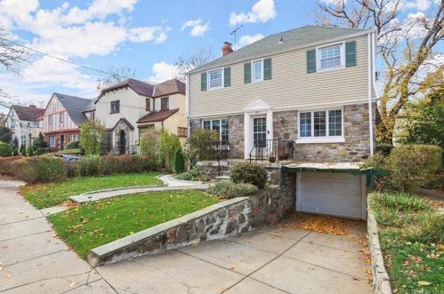 362 Hussey Rd, Mount Vernon, NY 10552-2338