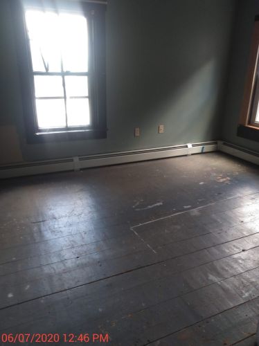 8 High St, Hillsboro NH  03244-5413 exterior