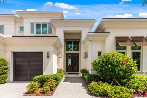 687 Hermitage Cir, West Palm Beach, FL 33410-1612