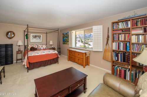 15407 Palisades Blvd, Scottsdale AZ 85268-2755 exterior