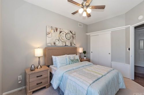 126 33 St, Newport Beach CA  92663-3028 exterior