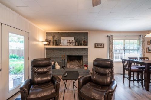 906 Lakewood St, Greenville TX  75401-2144 exterior