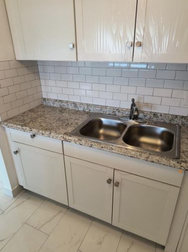 99 Easthampton, West Palm Beach, FL 33417-1917