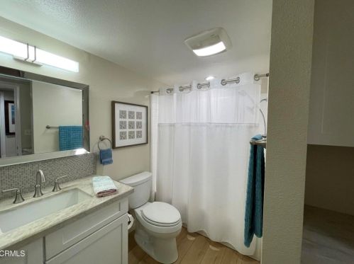 2043 Majorca Dr, Oxnard CA exterior