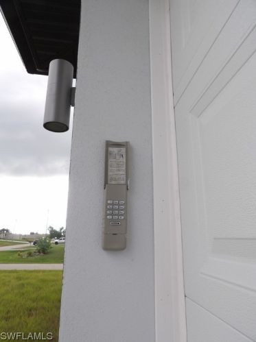 301 15th Ter, Cape Coral FL  33909-1239 exterior