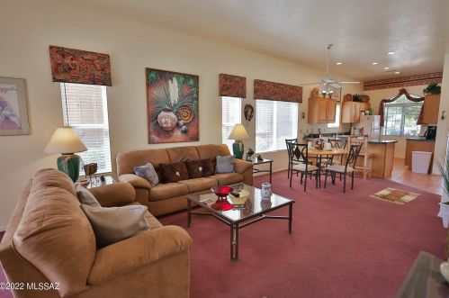 1932 Demetrie Loop, Green Valley, AZ 85622-5832