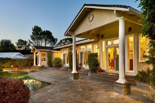 1271 Hillcrest Dr, San Jose, CA 95120-4038