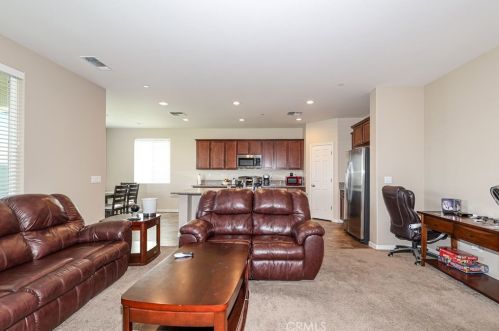 1381 Tevin Way, Madera CA  93637-6508 exterior